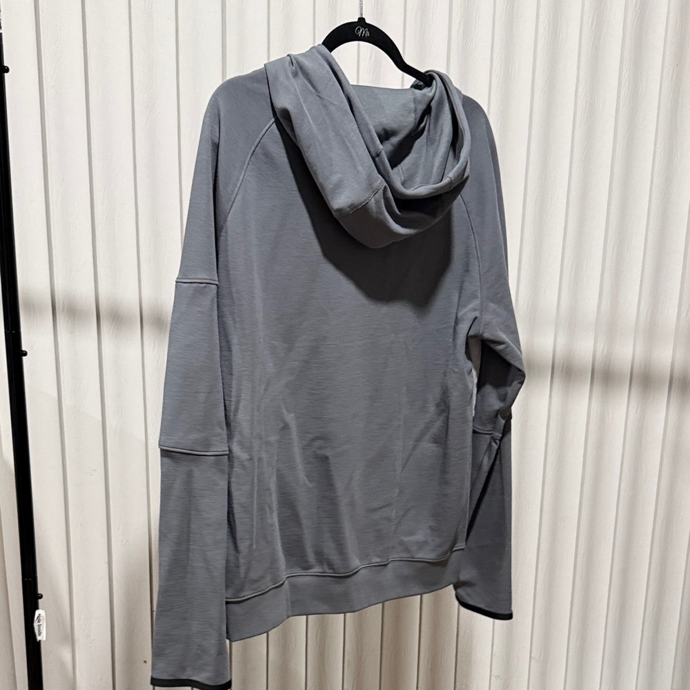 Nike Men's Light Gray Performance Jacket - Picture 4 of 4
